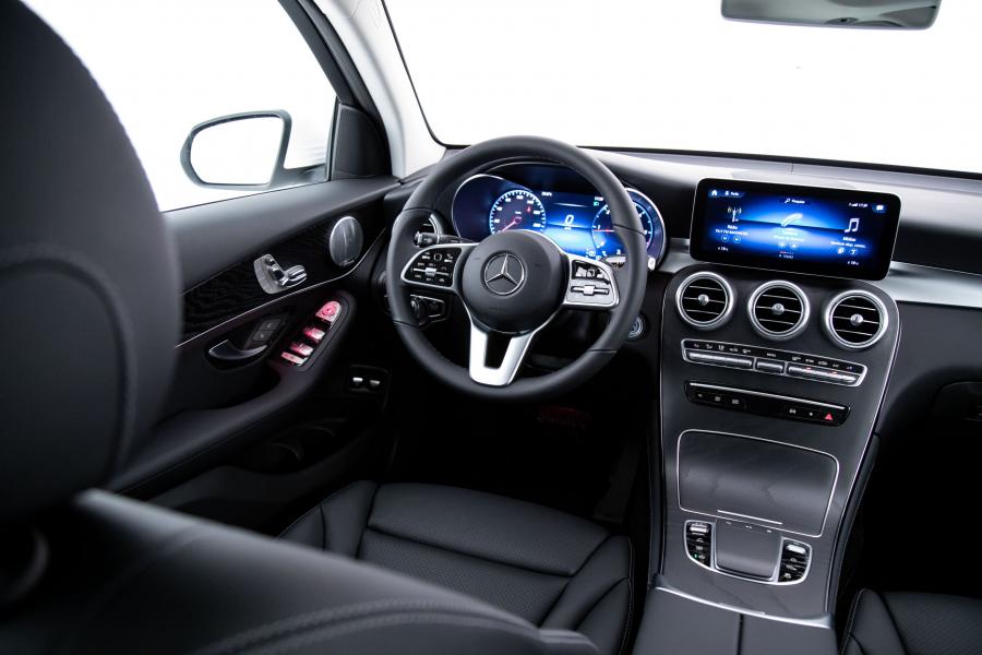 Торпедо Mercedes-Benz GLC220 d 4Matic (X253) 2019 года  (LA) (фото 3 из 35)
